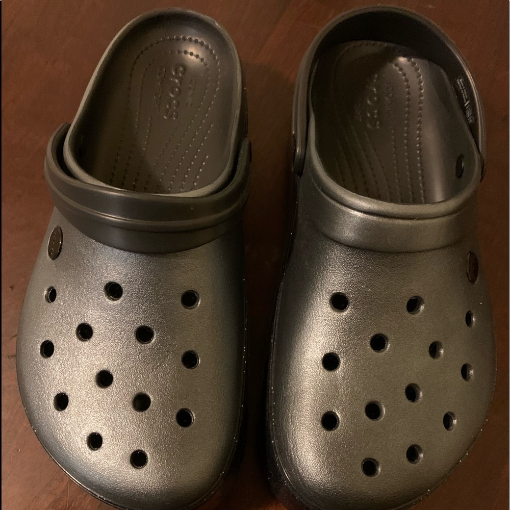 Platform crocs